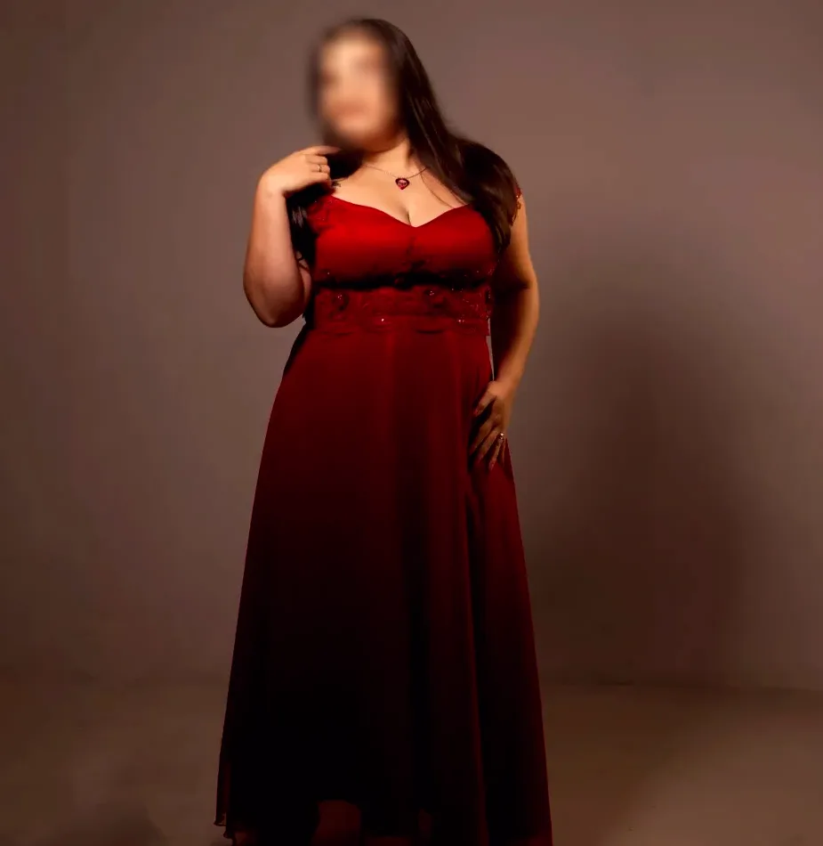 Thea, 32